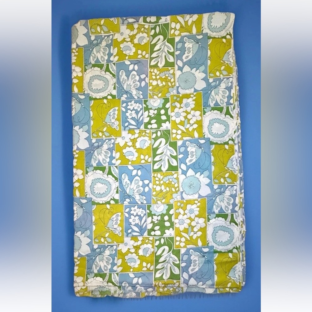 SALE! Fabric Swath 3 Yds Retro Bright Floral Multi Colorblock Polyester Fabric